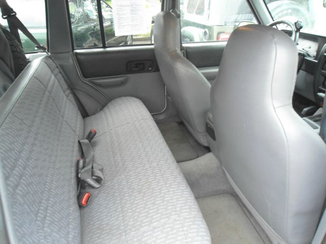 Jeep Cherokee 1997 photo 2