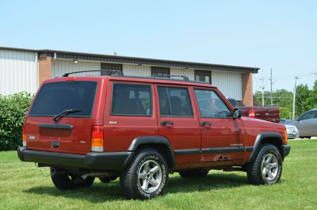 Jeep Cherokee Base GLS LX Sports Car