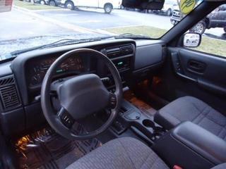 Jeep Cherokee 1999 photo 2