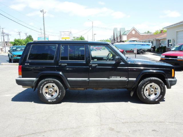 Jeep Cherokee 1999 photo 2