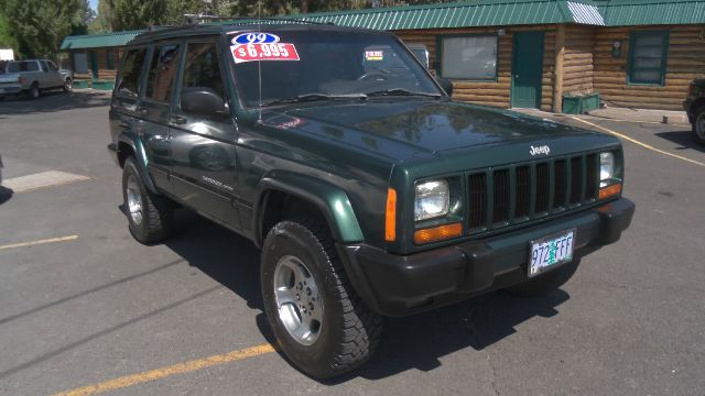 Jeep Cherokee 1999 photo 2
