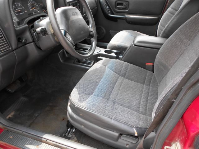 Jeep Cherokee 1999 photo 4