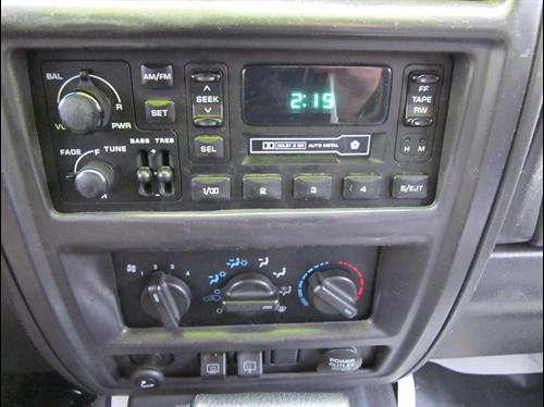 Jeep Cherokee 1999 photo 4