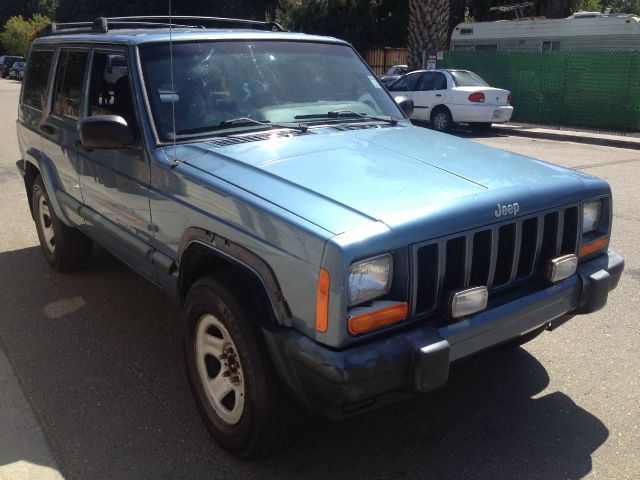 Jeep Cherokee 1999 photo 4
