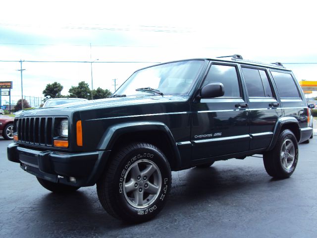 Jeep Cherokee Base GLS LX SUV