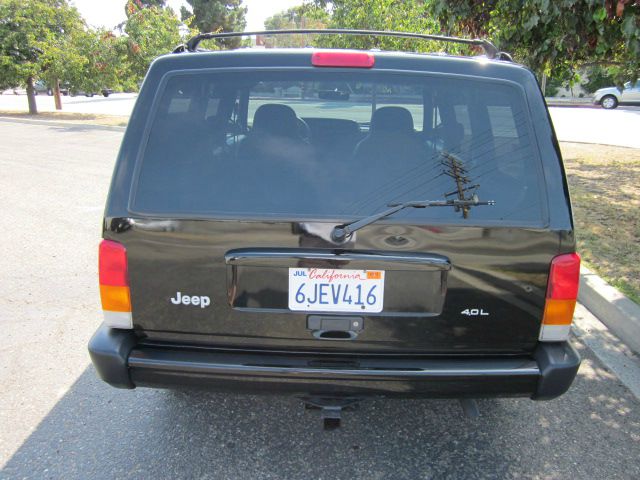 Jeep Cherokee 1999 photo 2