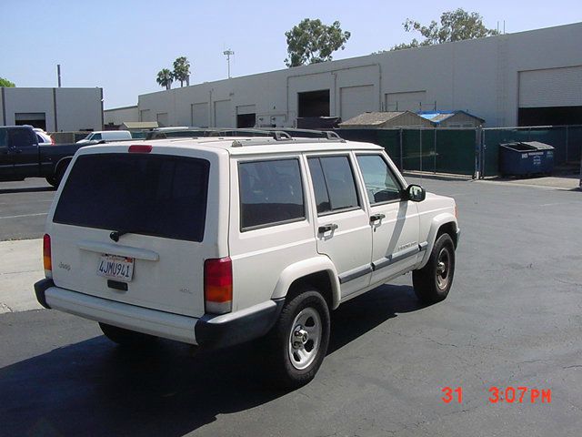 Jeep Cherokee 1999 photo 3