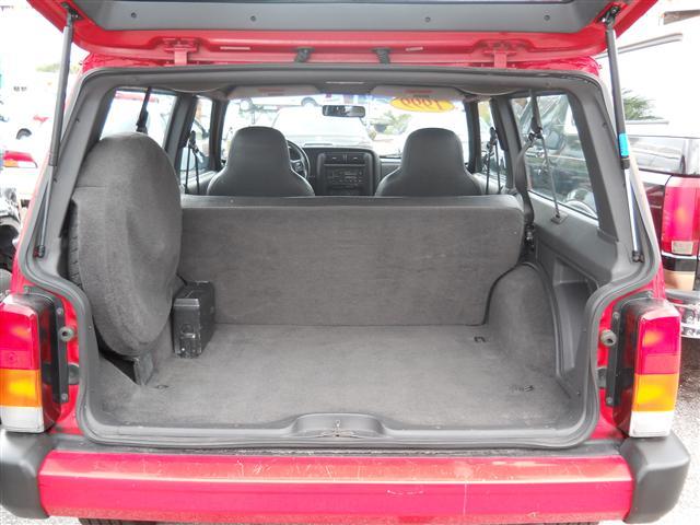 Jeep Cherokee 1999 photo 2