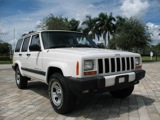 Jeep Cherokee 1999 photo 1