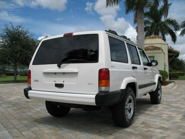 Jeep Cherokee 1999 photo 4