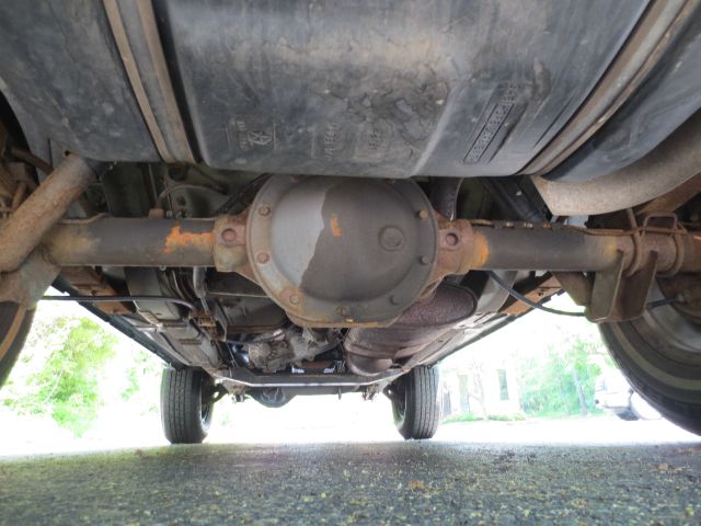 Jeep Cherokee 2000 photo 24