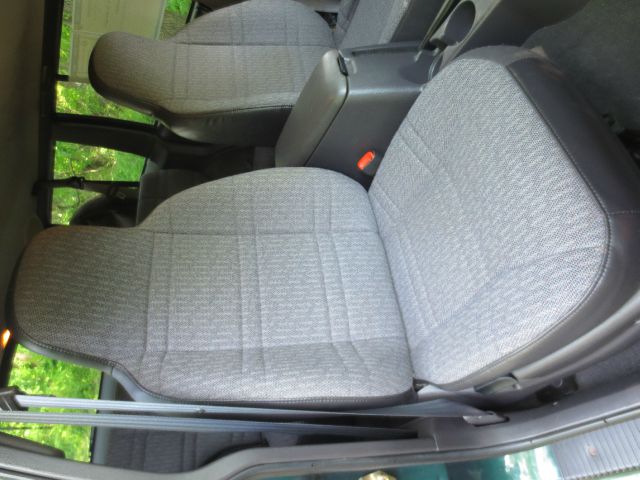 Jeep Cherokee 2000 photo 29