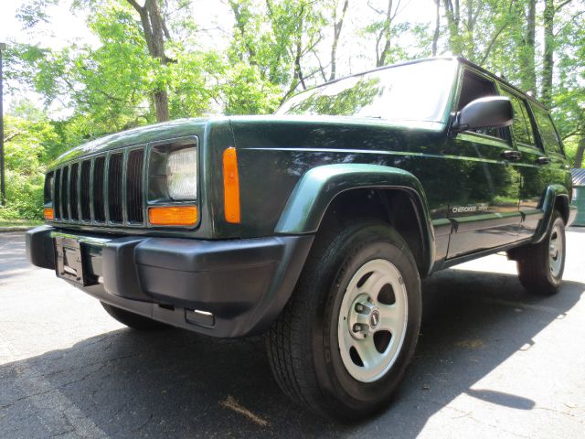 Jeep Cherokee 2000 photo 40