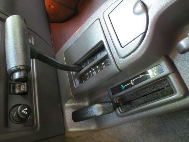 Jeep Cherokee 2000 photo 43