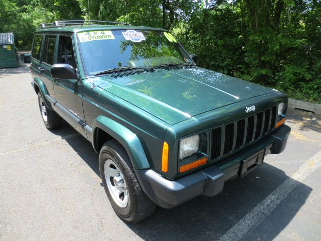 Jeep Cherokee 2000 photo 71
