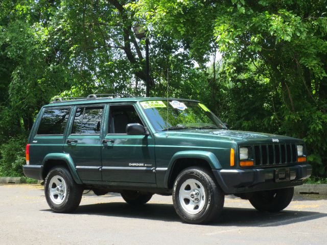 Jeep Cherokee 2000 photo 76