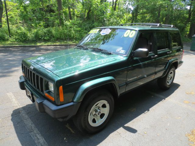 Jeep Cherokee 2000 photo 78