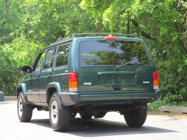 Jeep Cherokee 2000 photo 81