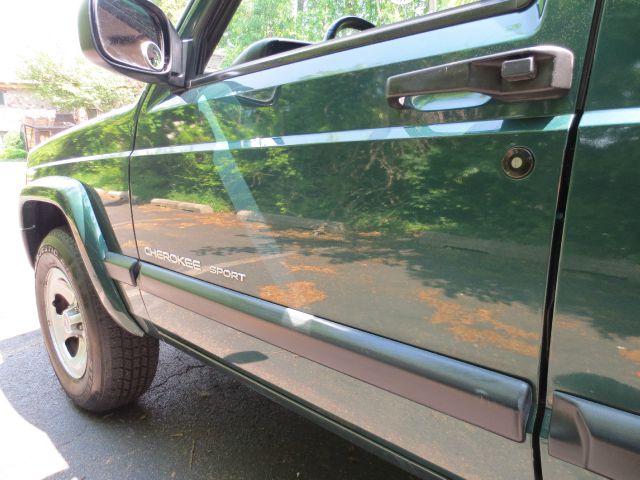 Jeep Cherokee 2000 photo 89