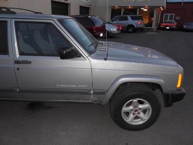 Jeep Cherokee 2000 photo 1