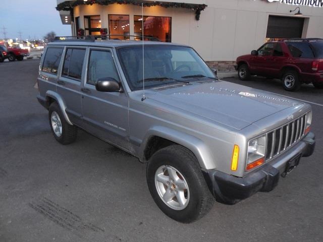Jeep Cherokee 2000 photo 2