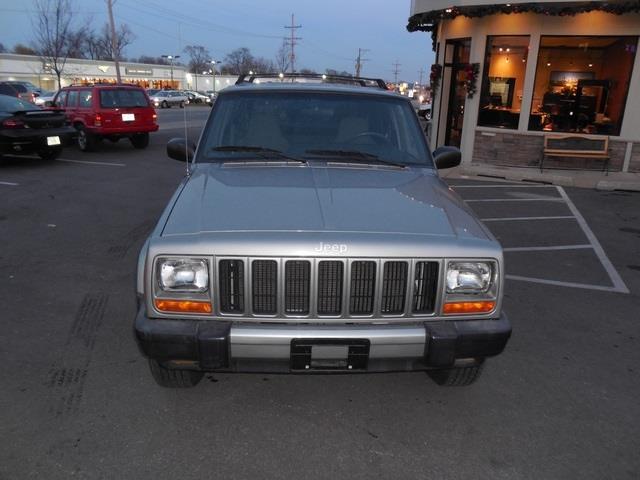 Jeep Cherokee 2000 photo 3