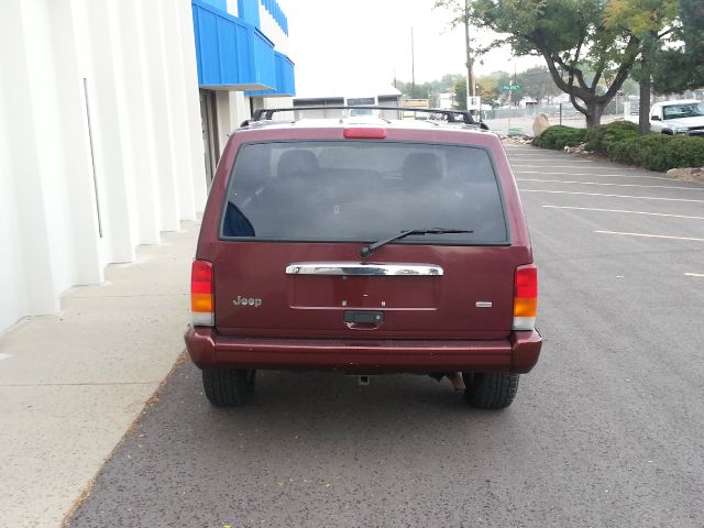 Jeep Cherokee 2000 photo 2