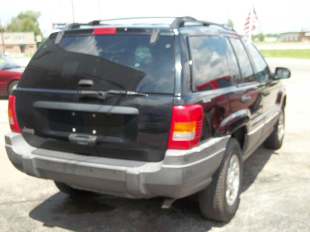 Jeep Cherokee 2000 photo 3