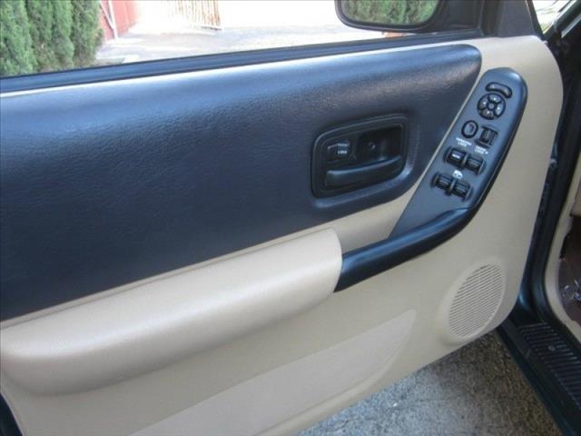 Jeep Cherokee 2000 photo 12