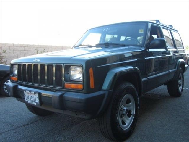 Jeep Cherokee 2000 photo 9