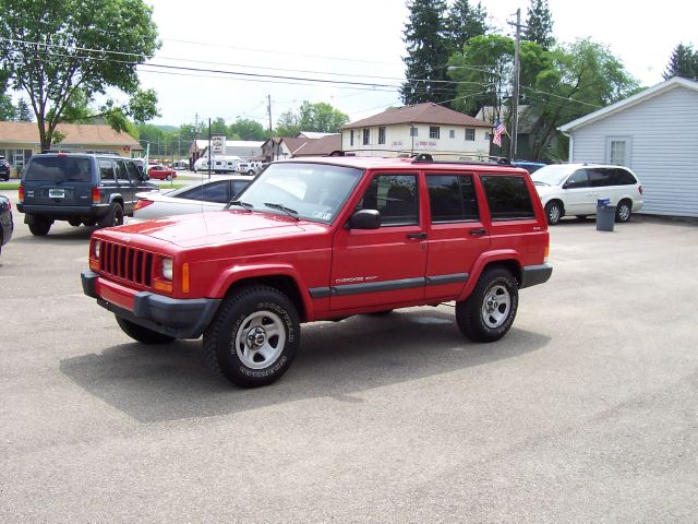 Jeep Cherokee Base GLS LX SUV