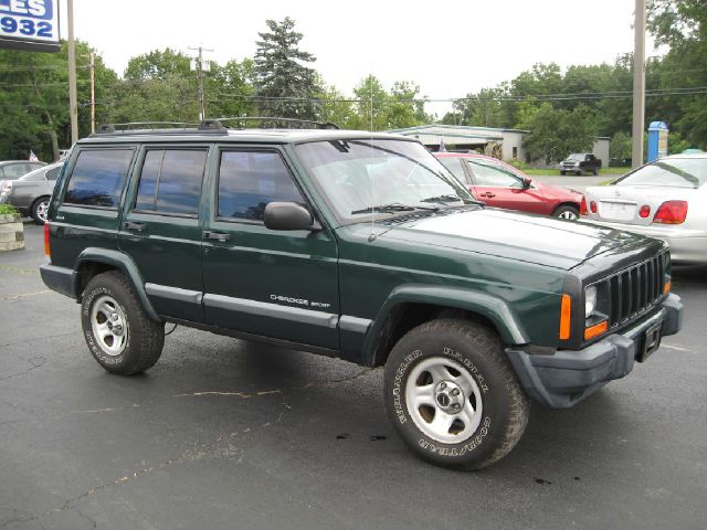 Jeep Cherokee 2000 photo 4