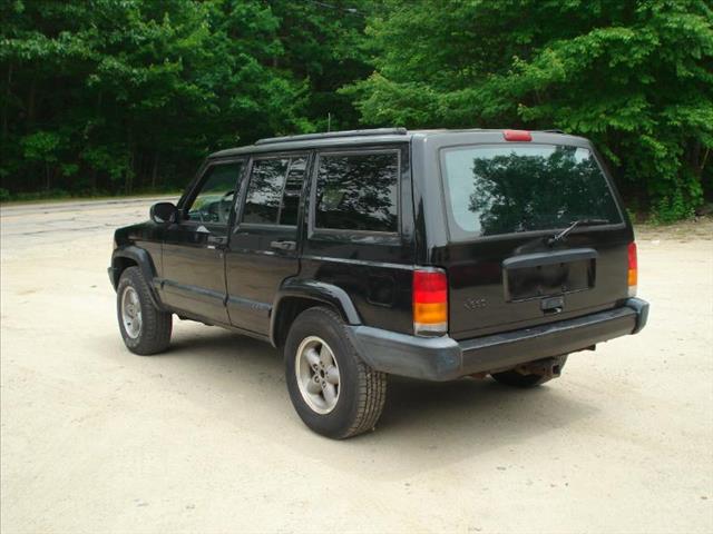 Jeep Cherokee 2000 photo 4