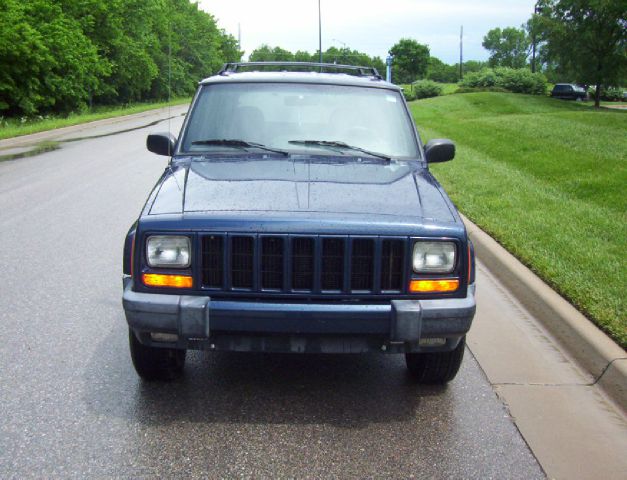 Jeep Cherokee 2000 photo 12