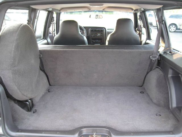 Jeep Cherokee 2001 photo 4