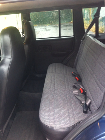 Jeep Cherokee 2001 photo 2