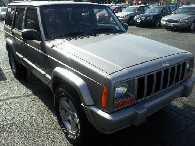 Jeep Cherokee 2001 photo 2