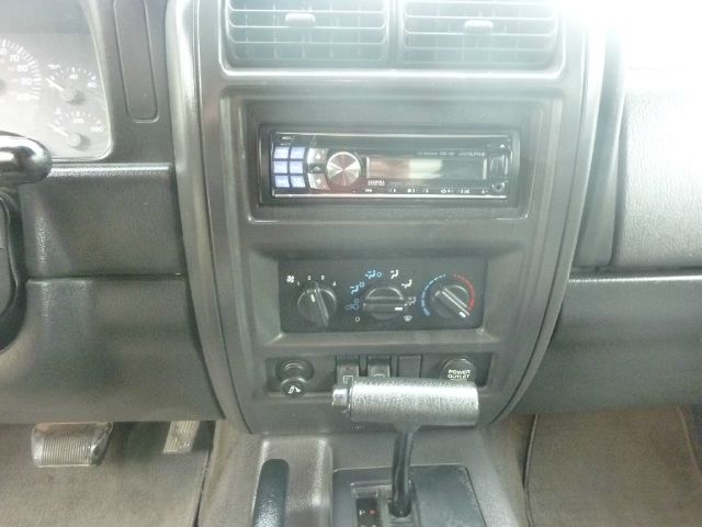 Jeep Cherokee 2001 photo 1