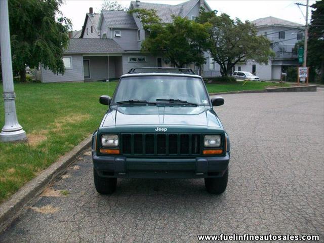 Jeep Cherokee 2001 photo 2