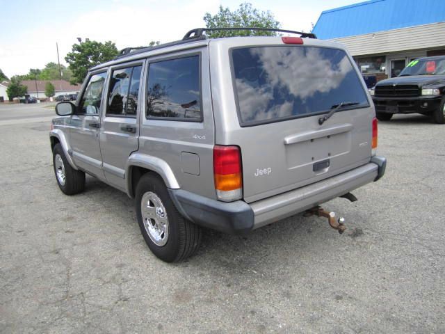 Jeep Cherokee 2001 photo 21