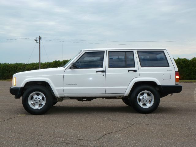 Jeep Cherokee 2001 photo 2