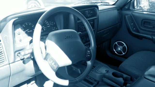 Jeep Cherokee 2001 photo 2