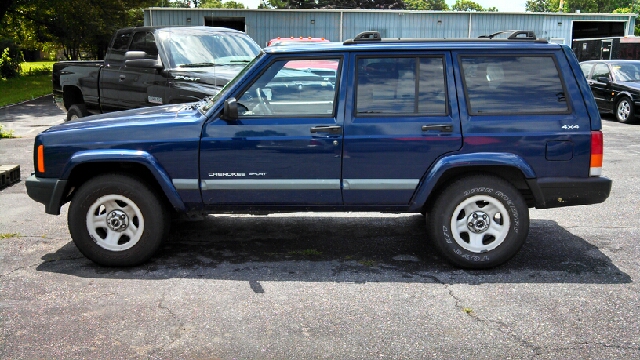 Jeep Cherokee 2001 photo 1