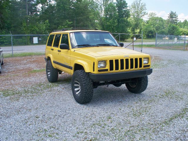 Jeep Cherokee 2001 photo 1
