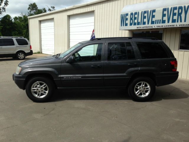 Jeep Cherokee 2004 photo 1