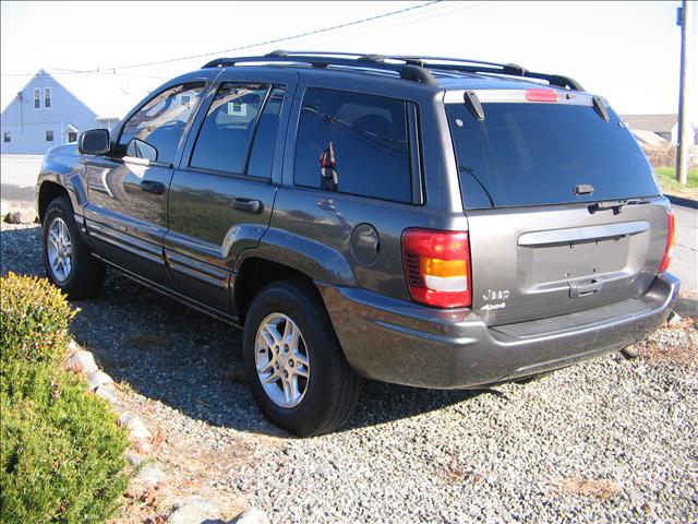 Jeep Cherokee 2004 photo 2