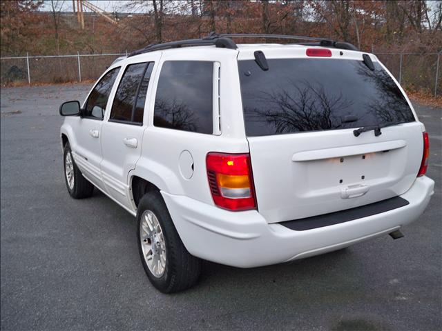 Jeep Cherokee 2004 photo 3