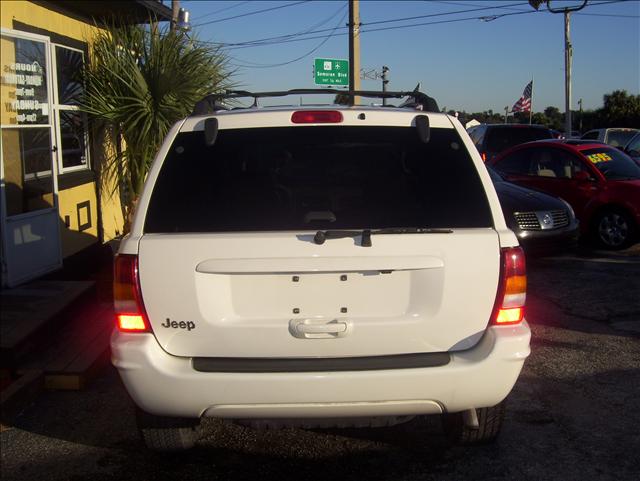 Jeep Cherokee 2004 photo 1