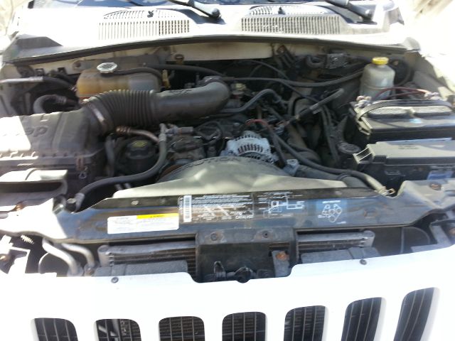 Jeep Cherokee 2004 photo 1