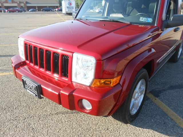 Jeep Commander Ram 3500 Diesel 2-WD SUV
